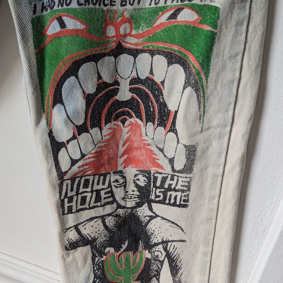 COME TEES by Sonya Sombreuil Forbidden Zone jeans - Picture 6 of 10